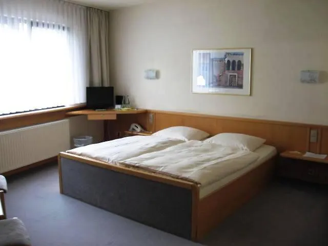 Pfaelzer Hof, Zum Schokoladengiesser Πανσιόν 3*